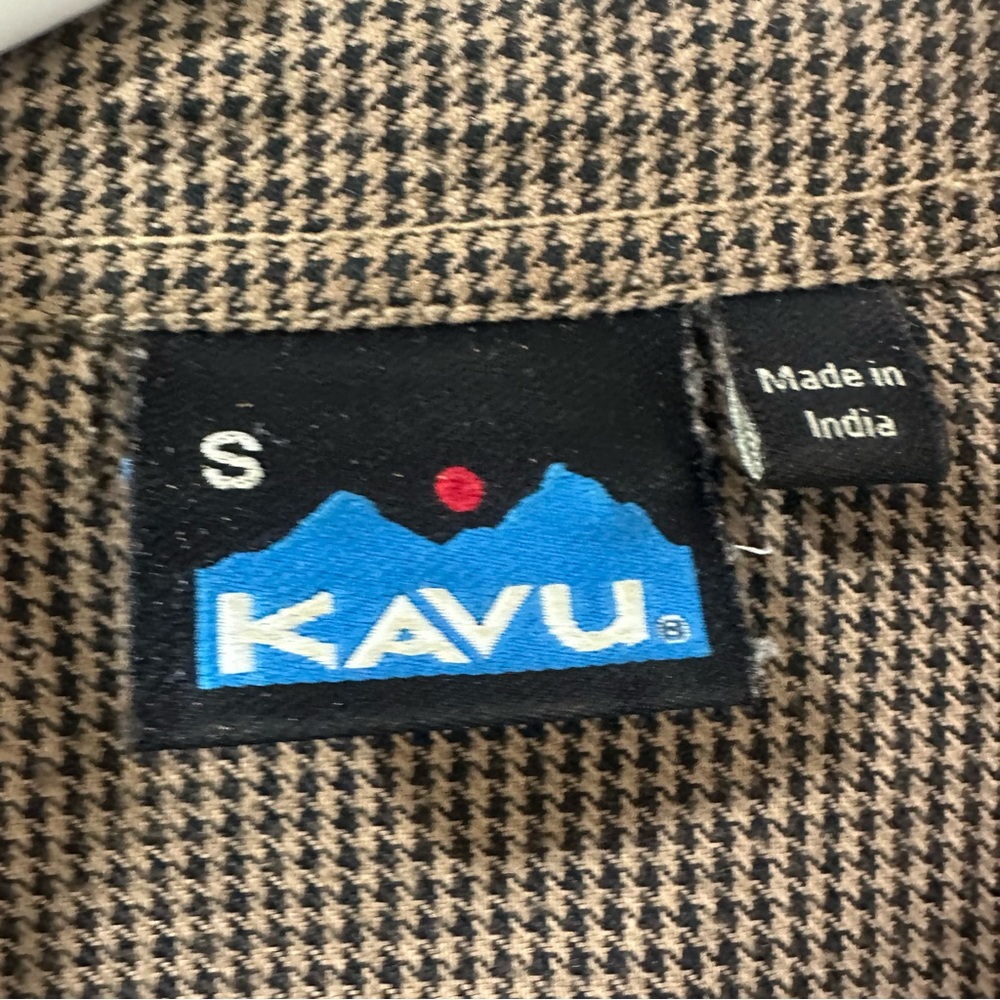 Kavu Button Up - Picture 2 of 3